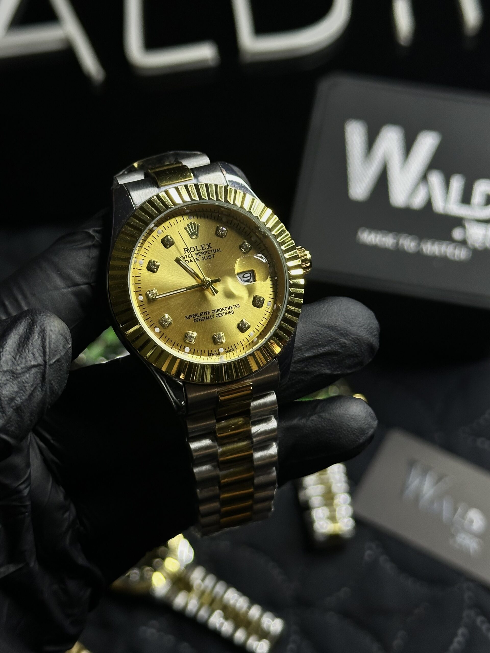 rolex-black-dial-silver-watch